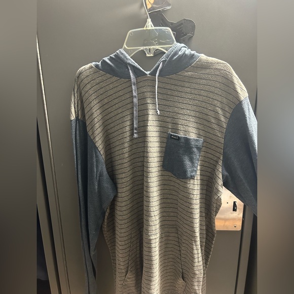 RVCA Lightweight Hoodie - Picture 1 of 3